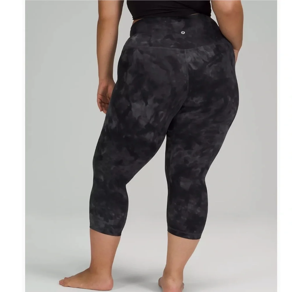 NWT lululemon align HR crop 21” diamond dye pitch grey graphite grey